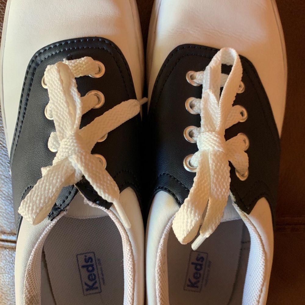 Saddle Keds like new